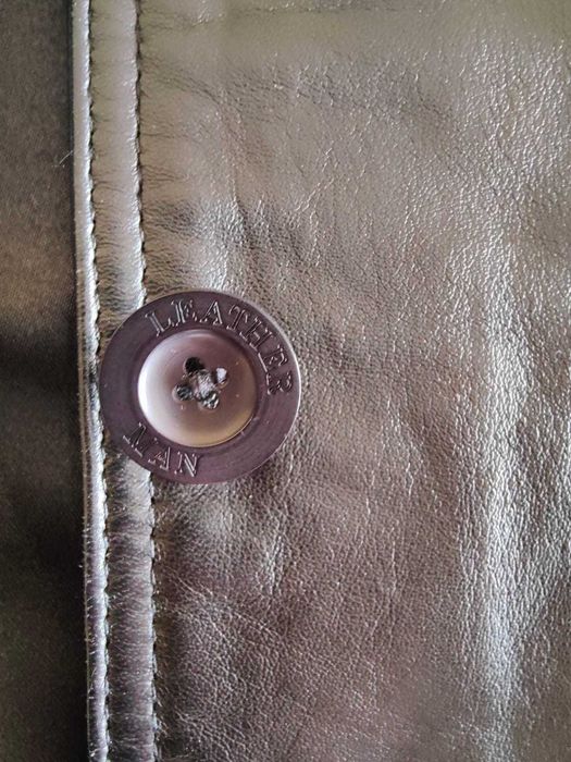 Casaco novo em pele genuína "Leather Man" tamanho L mas veste M