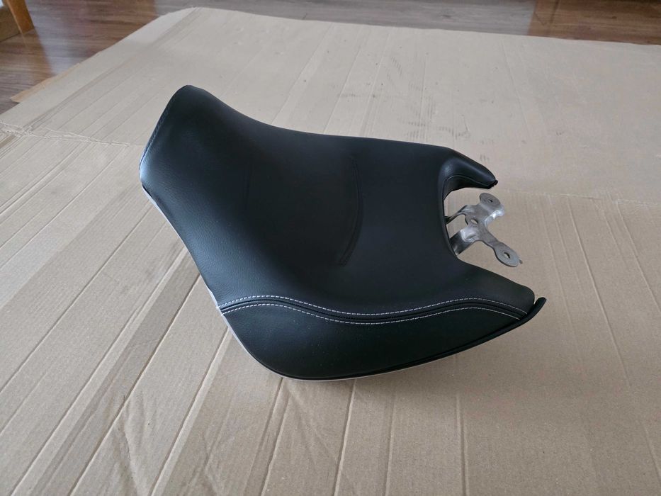 Siedzenie fotel kanapa Triumph Rocket 3