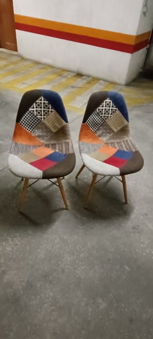 Duas Cadeiras do Gato preto com algum uso em muito bom estado