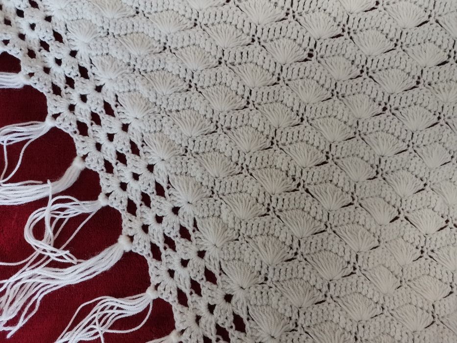 Xaile em lã feito à mão