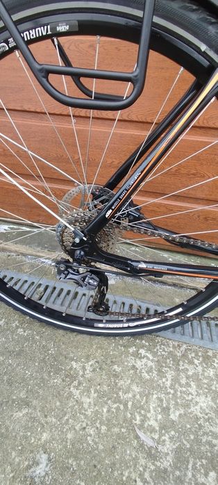 Trekingowy rower KTM Avento Cross