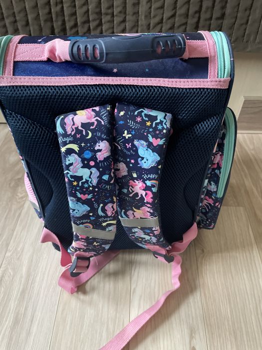 Tornister unicorn lekki używany 4 miesiące