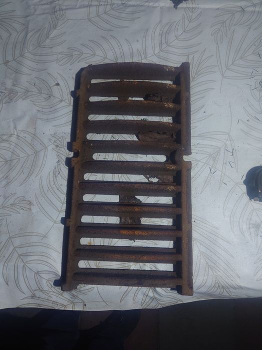 Masywny ruszt do pieca  45x24cm 1 szt 80zł