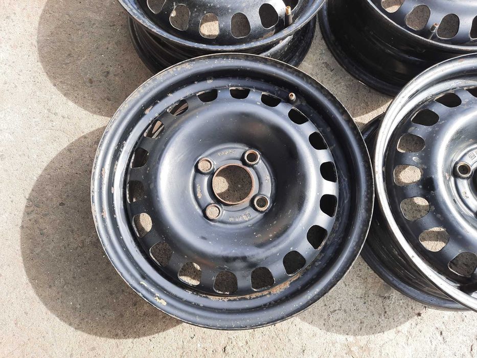 Oryginalne felgi stalowe OPEL CORSA 14" 4x100x56,6 ET 39