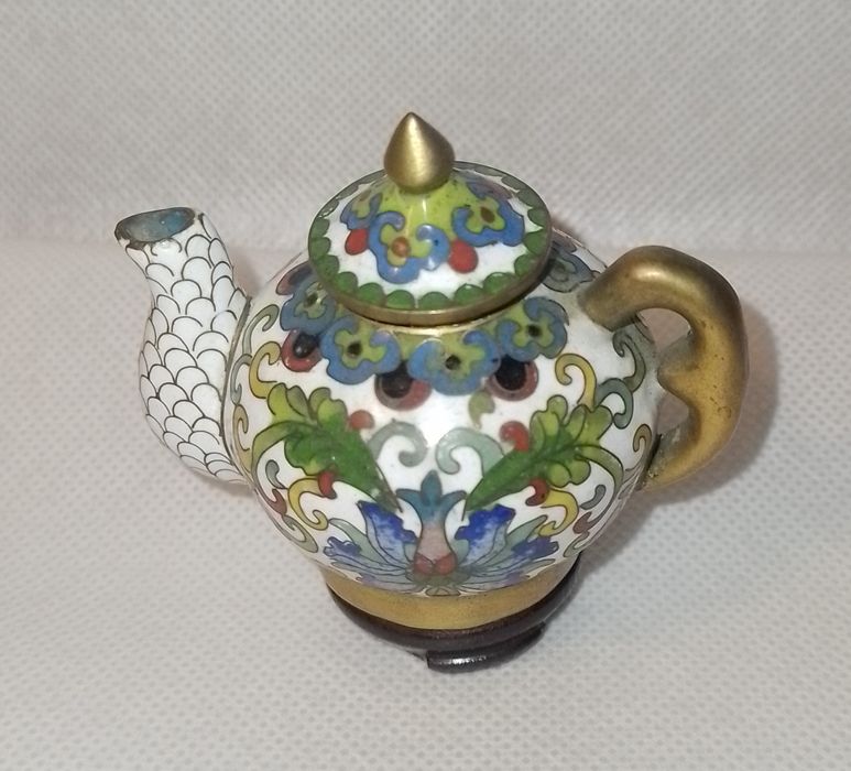 Bule em cloisonne Gu Yi Zhai Zang