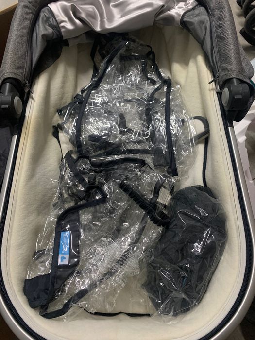 Carrinho bebé-3 em 1- UppaBaby Vista 2