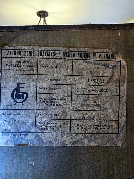 Szafa z barkiem i witryną, komoda i stolik z PRL