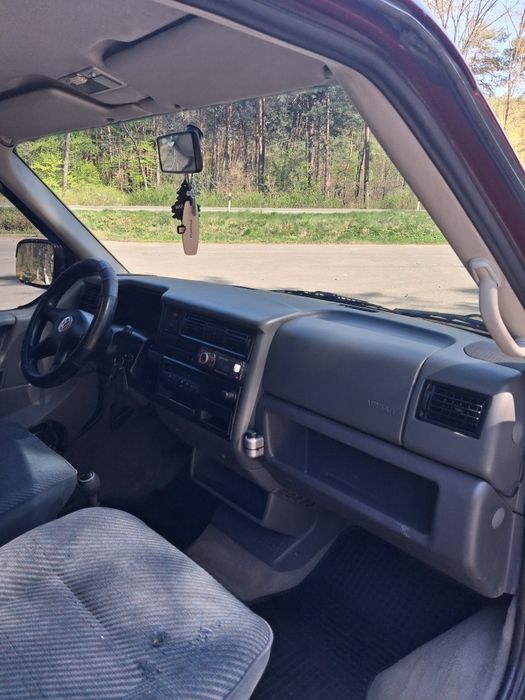 Volkswagen Caravelle transporter 2.5tdi 75kw