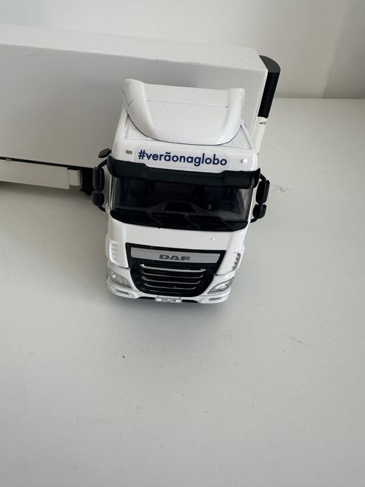 Camião DAF COM 32 cm