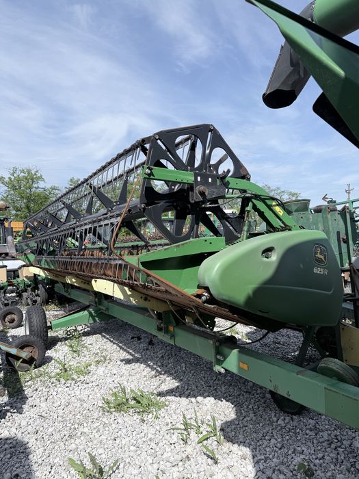 Зернова Жатка John Deere 625R