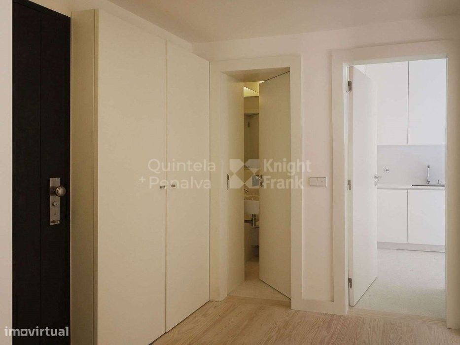 Apartamento T3 para arrendamento sem móveis na Misericórdia