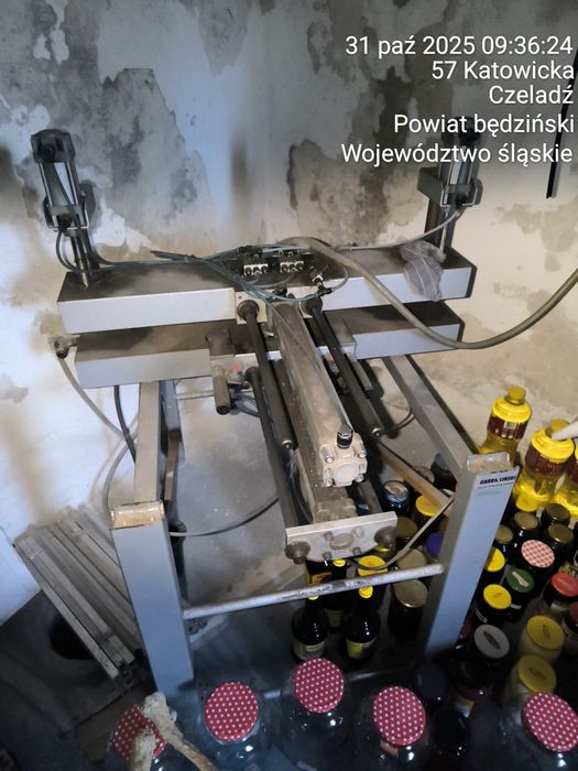 Wycinanie  zgrzewów naroży okien