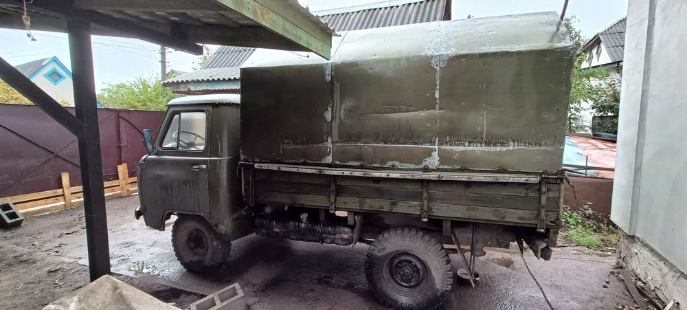 Продам Уаз 3303 з будкою