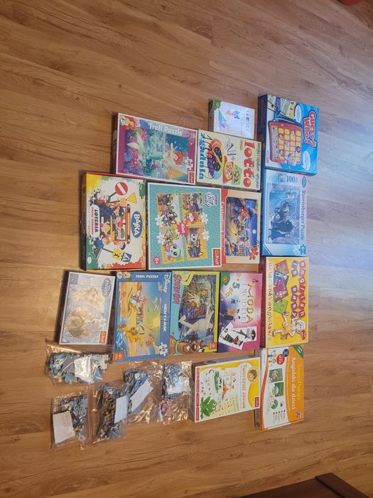 Zestaw puzzli i gier