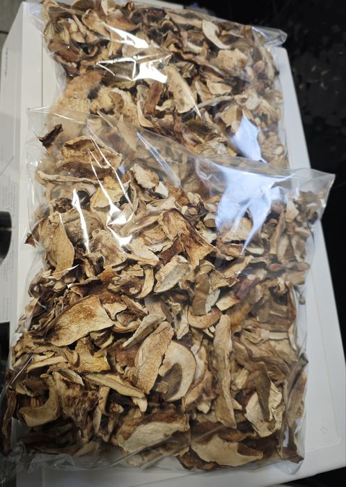 Сушені гриби.   .