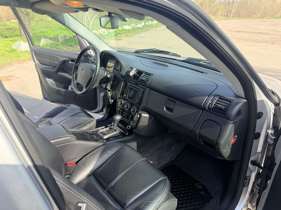 Продам Mercedes-Benz ML 400 2005 4.0 D