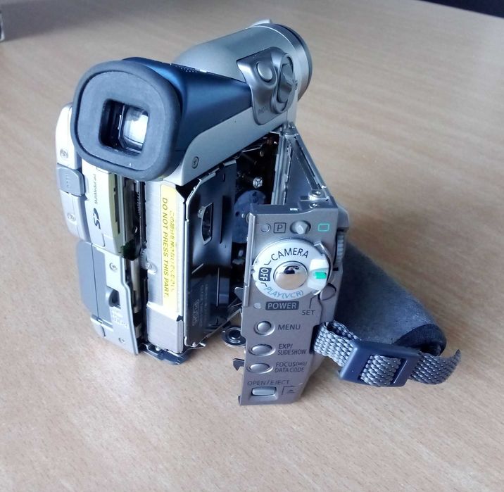 Câmara de vídeo y gravador digital Canon MV5i MC