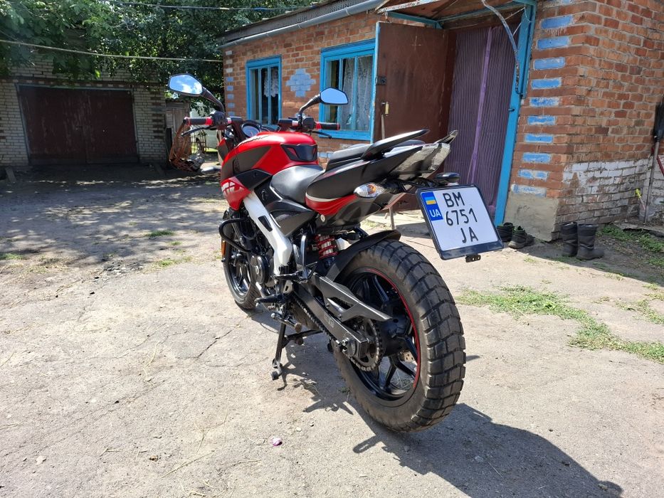 Bajaj pulsar ns 200