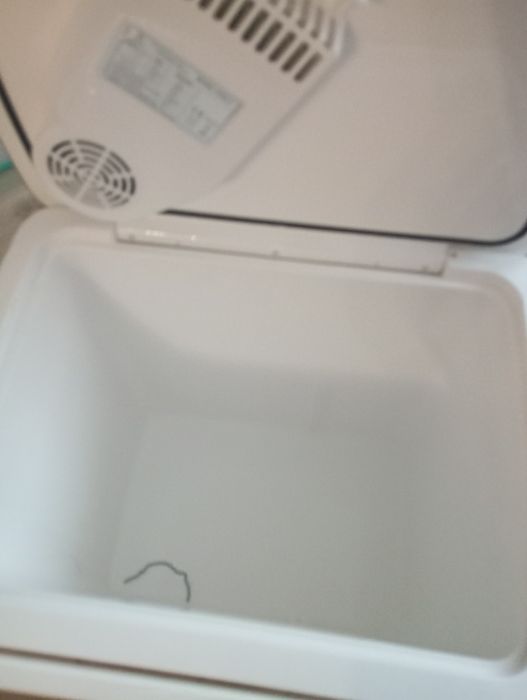 Lodówka termoelektryczna turystyczna 32 L Kesser 32 cm x 44 cm x 44 cm