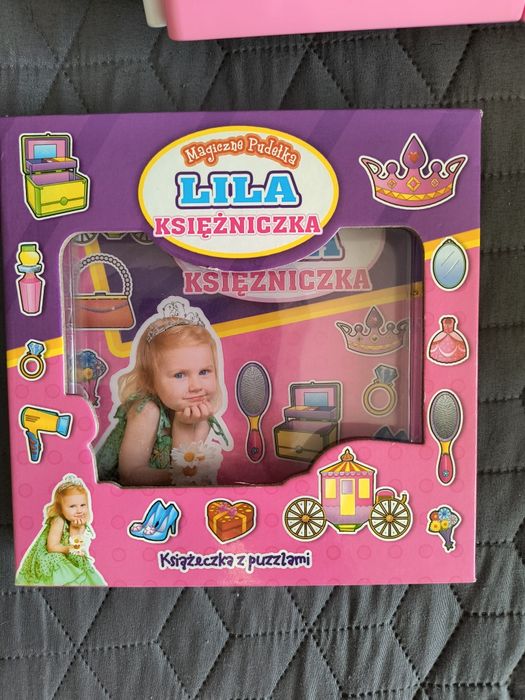 Szafa barbie plus zestaw zabawek