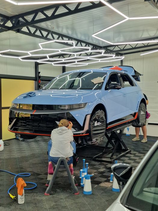 Oklejanie samochodów | Folia PPF | Przyciemnianie Szyb 

Przyciemniani