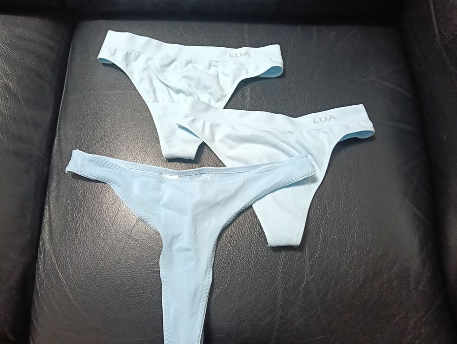 3 cuecas fio dental em azul bébé. 
Novas