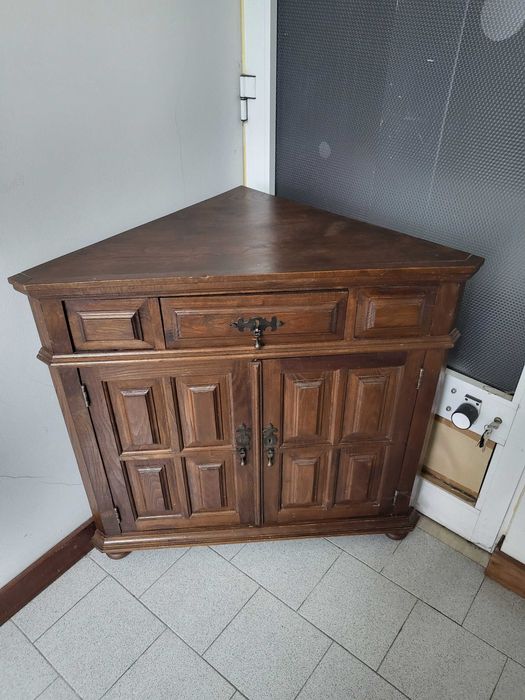 Movel de Canto em Madeira
