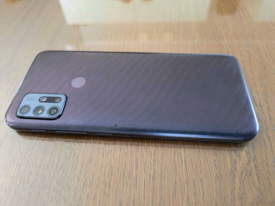 smartfon Motorola g10