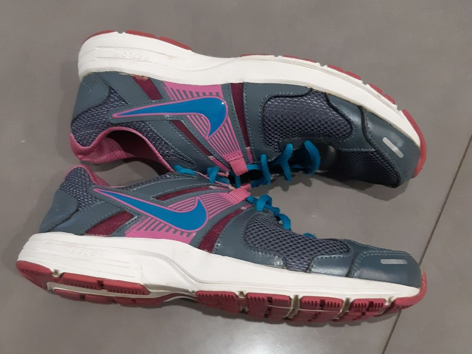 Buty sportowe NIKE Dart 10 rozmiar 39