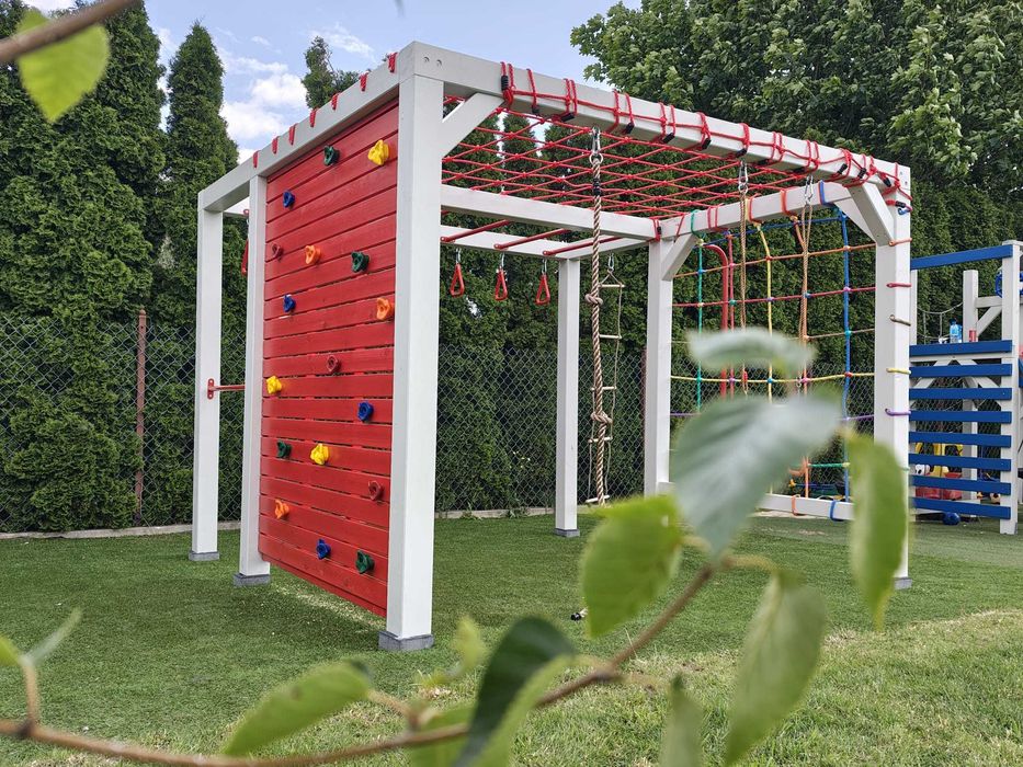 Małpi gaj - raj dla dzieci, najmłodszych, doskonała zabawa