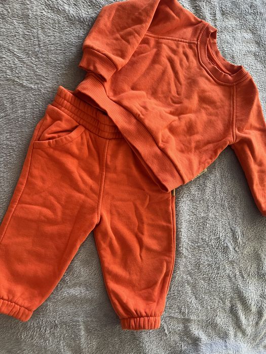 Комтюм укр бренду, можна на дівчинку і хлопчика, тепленький, якісний