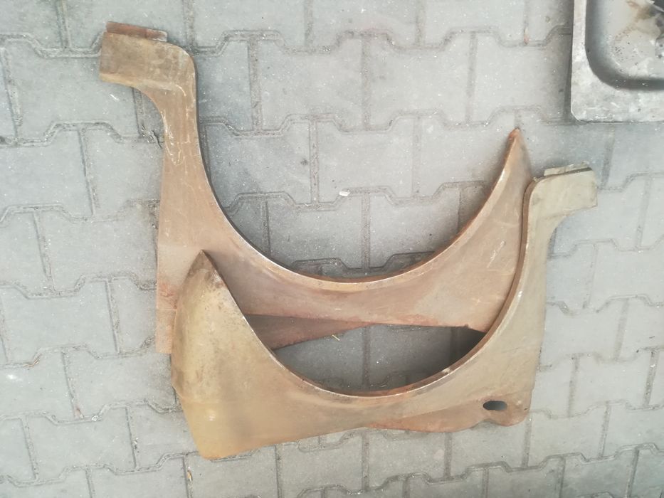 Fiat 126p błotnik przednie wąskie starego typu oryginalne