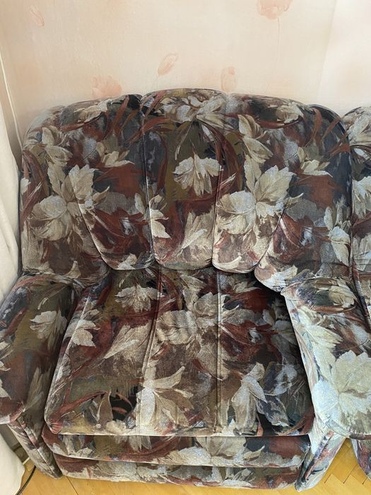 2 розкладні крісла продам