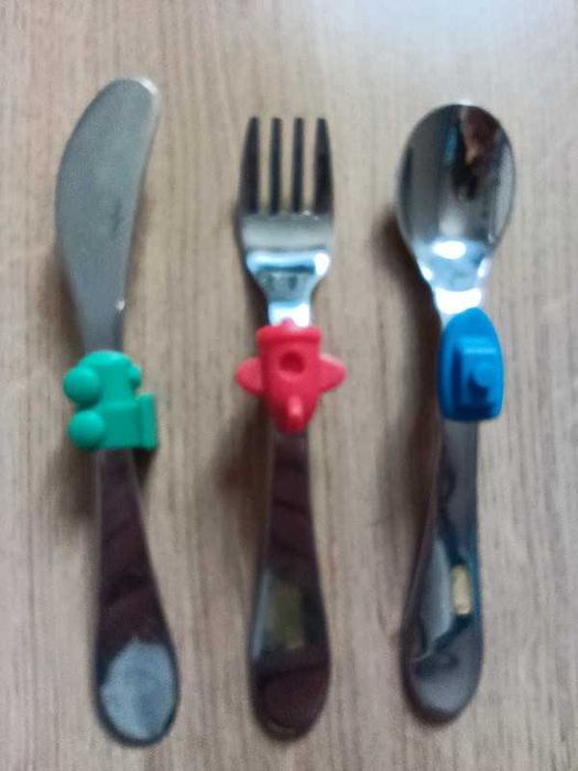 Talheres de sobremesa para crianças - NOVO