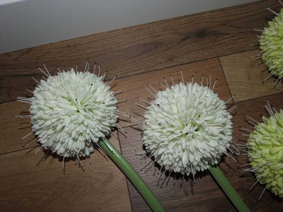 Przepiękne kwiaty sztuczne-czosnki-dł. 70 cm-5 szt.