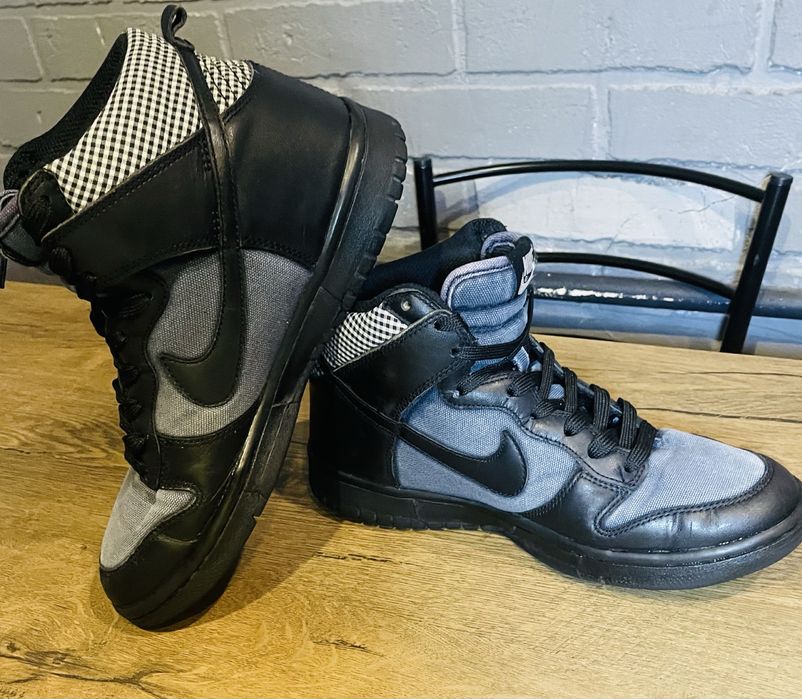 Кроссовки  Nike Team Hustle