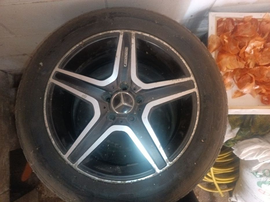 Диски на мерседесс р17 AMG с резиной