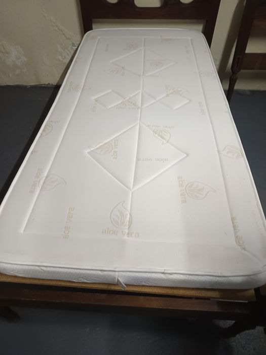 Cama solteiro 1.90x90.