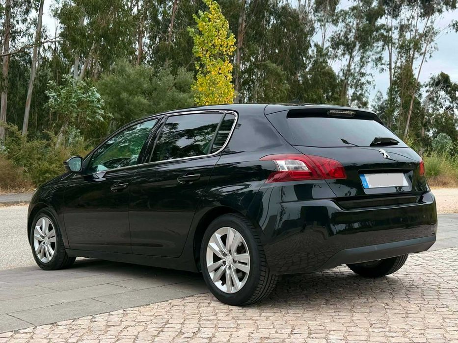 Peugeot 308 Allure 1.6HDI 120CV 2014/11 211.000KM