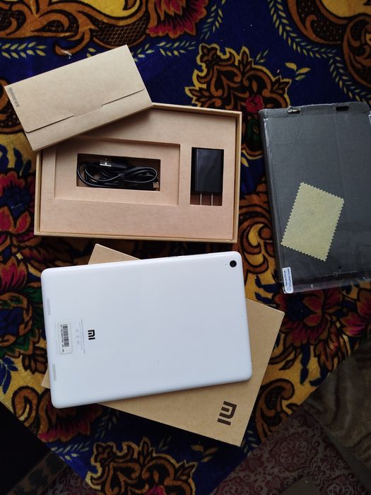 Планшет Xiaomi в ідеалі — екран як у iPad! Повний комплект, сяомі