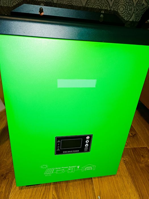 Солнечный гибридный инвектор