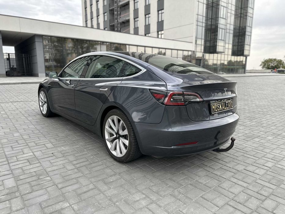 Аренда Авто Tesla Model 3 dual motor 82кВт Днепр
