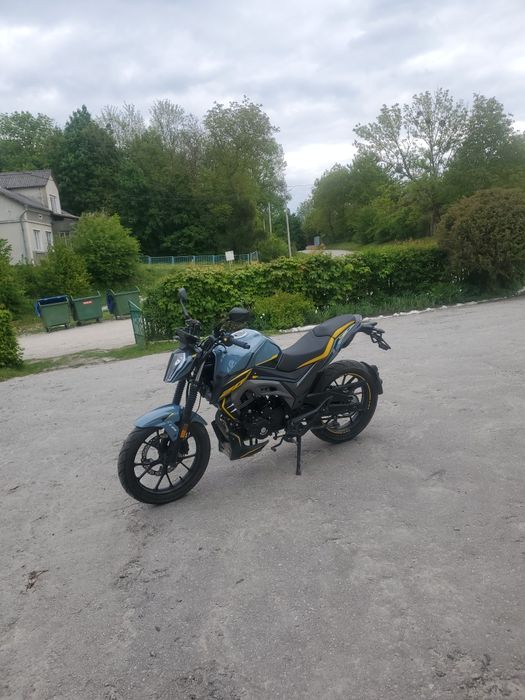 Продам. Мустанг ст 200