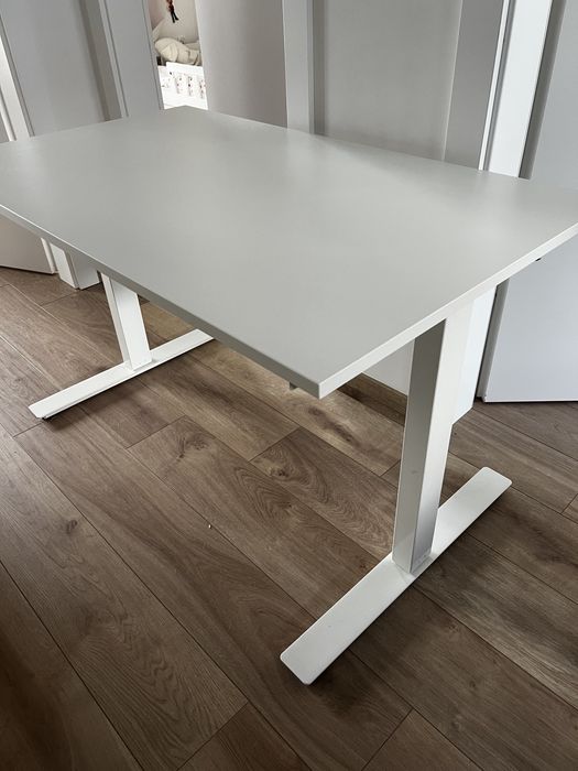 Biurko regulowane Ikea
