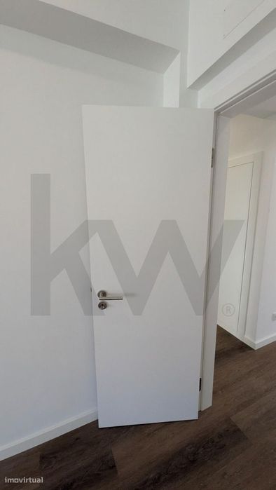 Oportunidade Imperdível - Apartamento T2 - Em remodelação