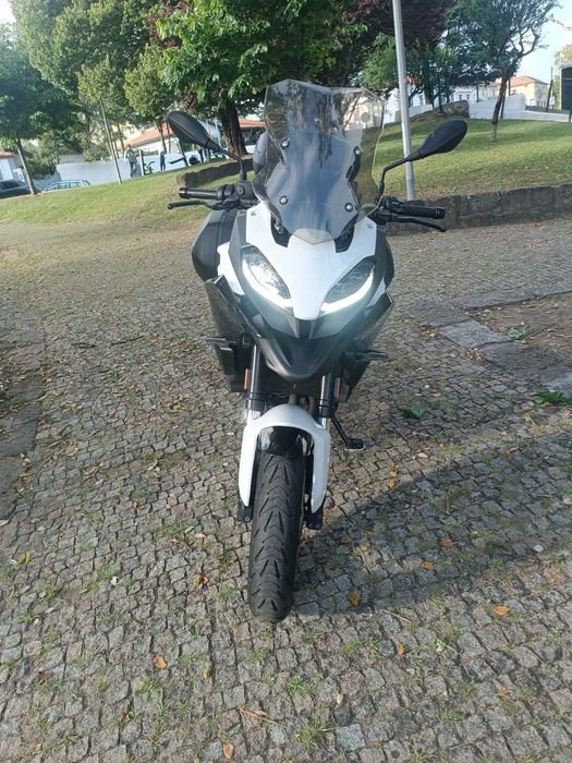 BMW F 900 XR M performance