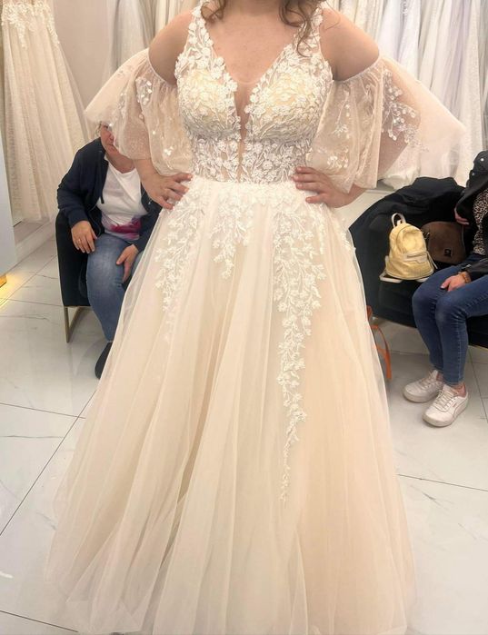 Piękna suknia ślubna