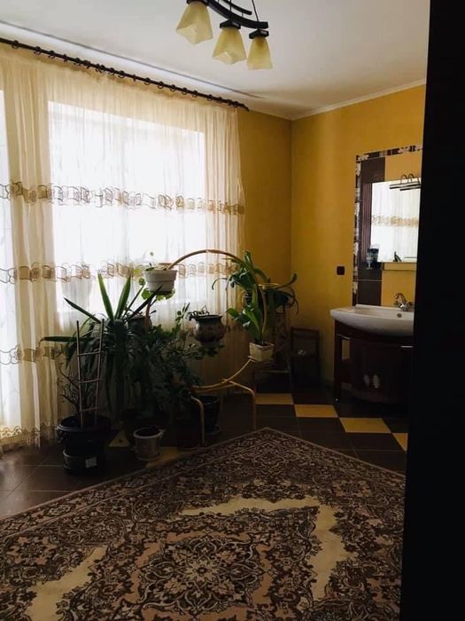 Продам будинок в Червонограді.