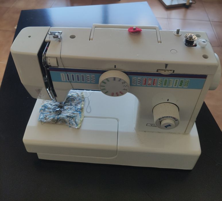 Máquina de costura
