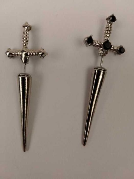 Сережки-гвоздики у вигляді меча (нові)